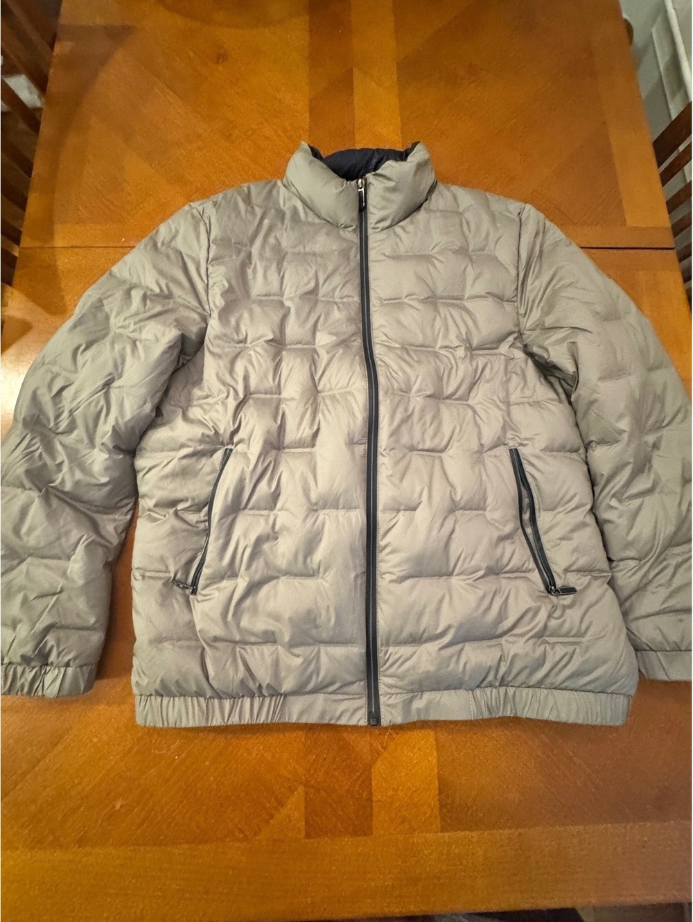 Men's Light Gray Puffer Jacket with Zipper Pockets XXL 3011